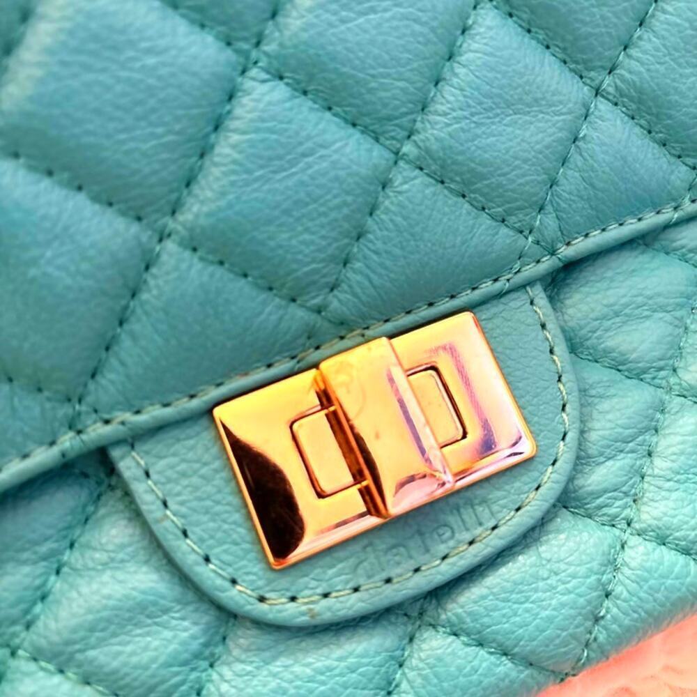 Leather Exterior Quilted Gold-Tone Turn Lock and Chain Shoulder Turquoise Bag - Picture 3 of 8